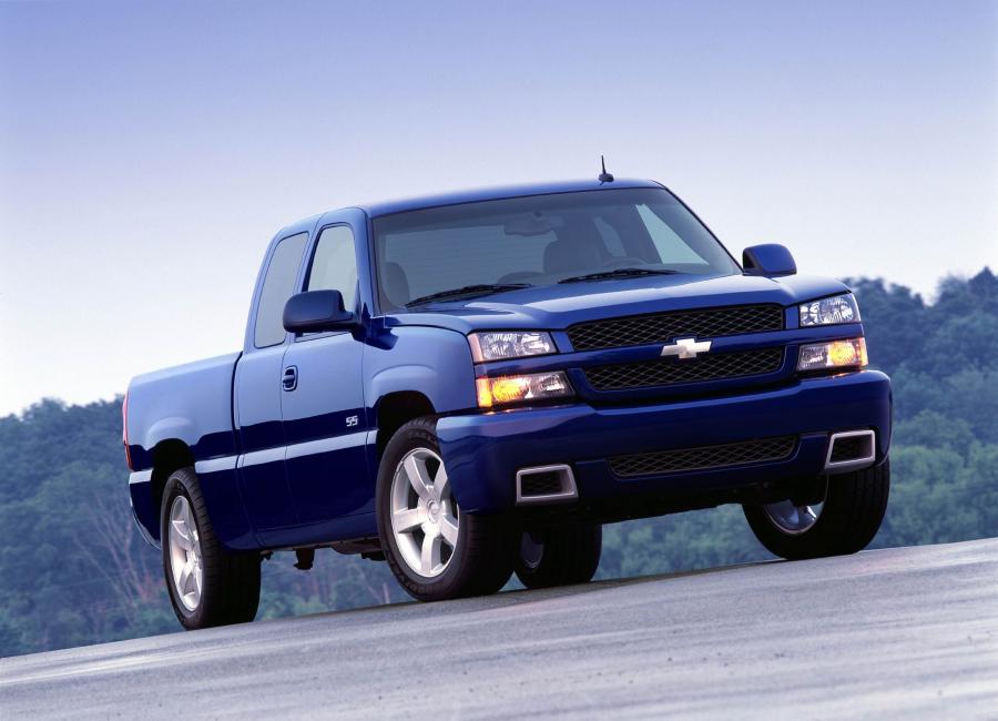  Chevrolet Silverado SS 2004 года  (фото 28 из 38)